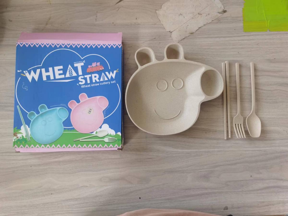 小麥稭稈餐具套裝 幼兒園禮物小麥餐具 碗地推禮品 兒童禮品peppapig