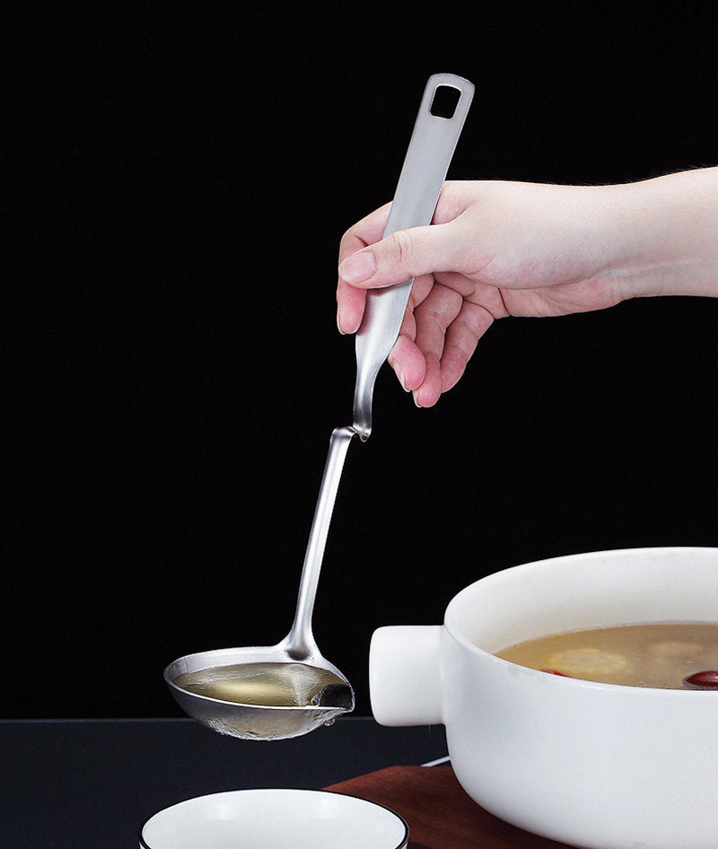 改良款 (全不銹鋼,可掛煲邊) 304 不銹鋼片油隔油勺 不銹鋼 隔油勺 火鍋隔油 大湯勺 媽媽輕鬆除油湯匙 打邊爐去油神器 撇油 簡易油湯分離 創意家品 健康廚具 盆菜