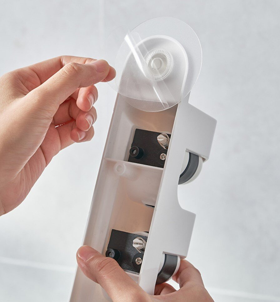 日本KM拖把掛勾無r痕貼掛勾免打孔壁掛夾拖布掃把固定架衛生間收納墻面 黏貼掛鉤 掛鉤