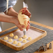 (Pack of 100) Disposable cream piping bag* with 6 piping nozzles