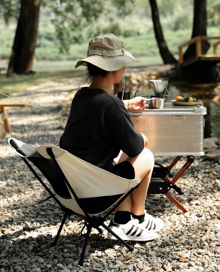 月亮椅 折疊椅 露營椅 戰術椅 懶人椅 釣魚椅 休閒椅 戶外椅 摺疊椅 戶外 露營 露營折疊椅 椅 米白色 摺椅
