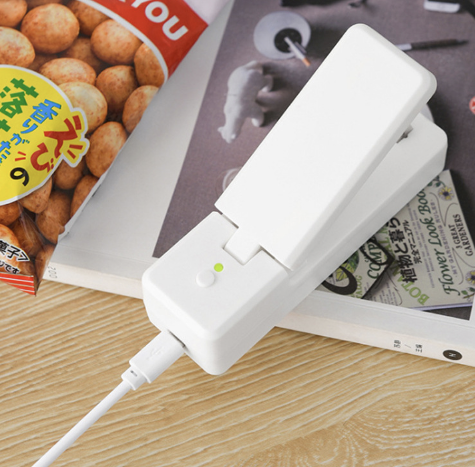 Household mini portable sealing machine rechargeable fresh-keeping bag vacuum sealing machine heat shrink machine household artifact plastic bag hand-pressure electric heat sealer (grey)