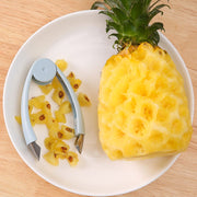 蔬果去籽去蒂去眼夾 草莓菠蘿薯仔紅蘿蔔蕃茄士多啤梨輔助切除處理器 廚房水果蔬菜鑷子夾子(淡藍色)