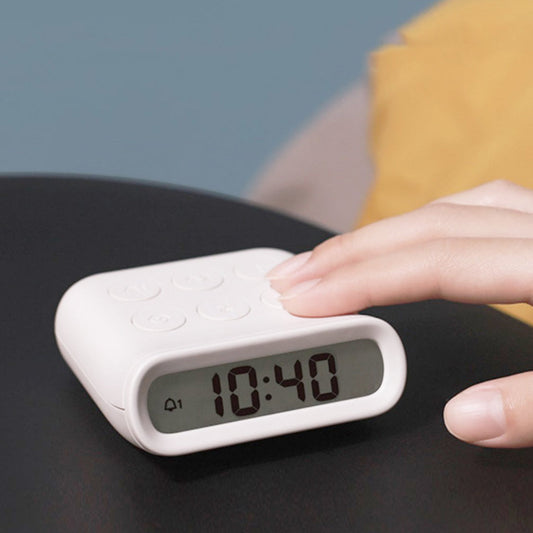 日系簡型格電子鬧鐘 Alarm Clock LED時鐘 數字鐘 光控聰明鐘 電子鐘 電子時鐘 白色 座枱鬧鐘
