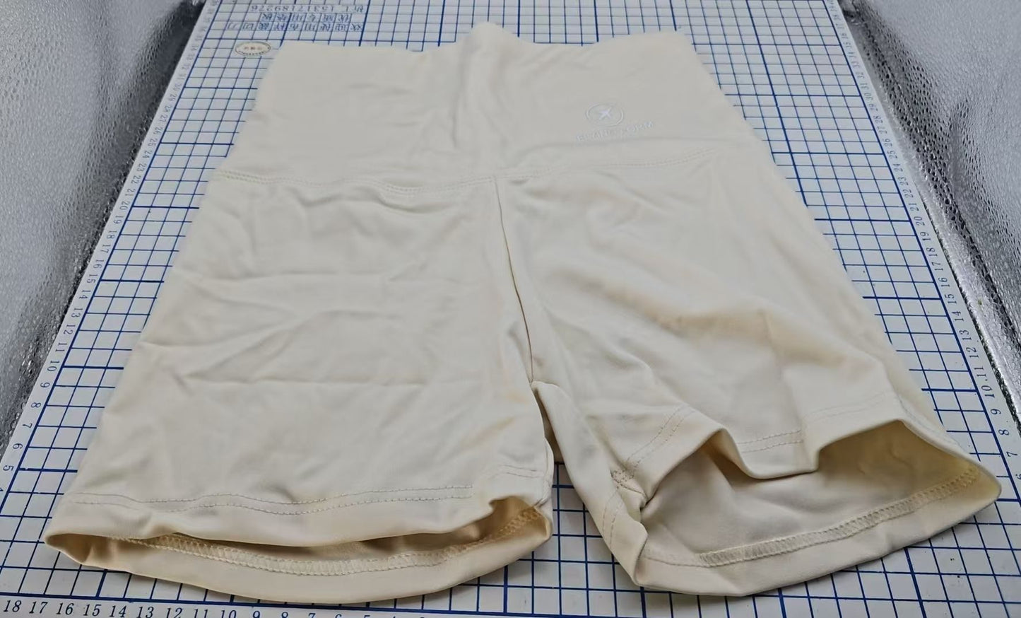 HK260107JJQT15944RMN01_3