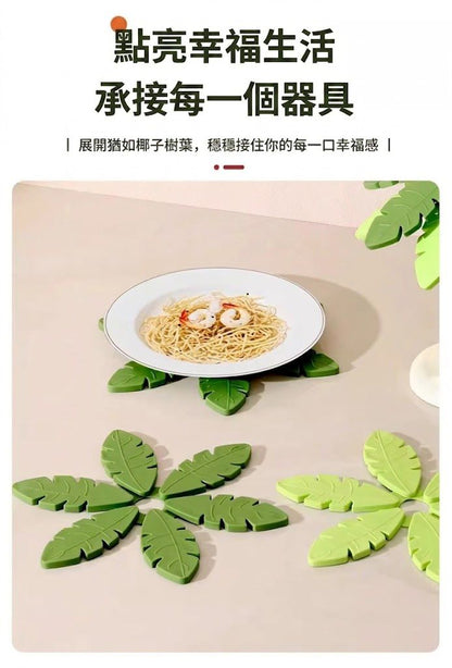 4片一套！椰子樹矽膠隔熱墊（附收納架）加厚耐高溫 保護桌面 超大尺寸 手機支架功能｜廚房防燙鍋墊 杯墊 碗墊 砂鍋墊 盤墊 桌面裝飾擺件 創意可折疊餐桌墊 瀝水餐墊 家居客廳餐桌墊子（綠色款）- View 5-ManyMart 萬嚟買