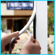 Single roll - Door and window gap sealing strip/sound insulation foam strip: 1.5cm wide, 2m long gap sound insulation tape, narrow Japanese door and window sealing strip, wooden door gap sticker, sponge windproof self-adhesive type