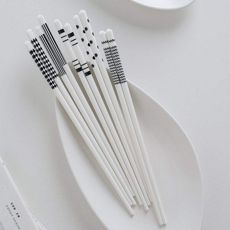 5對 陶瓷筷子勺子湯勺家用筷子 送禮入伙禮物餐具 筷子 筷子架