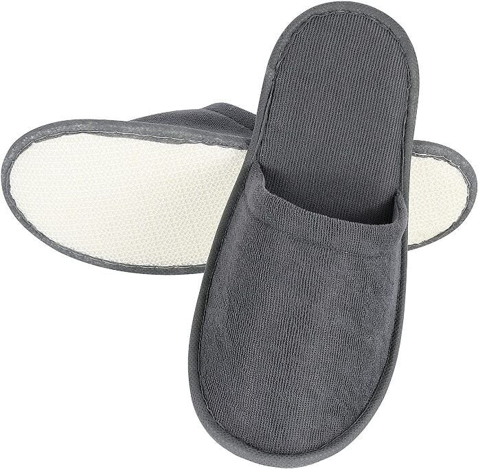 5 pairs of gently brushed plush disposable slippers, adult style (random colors)