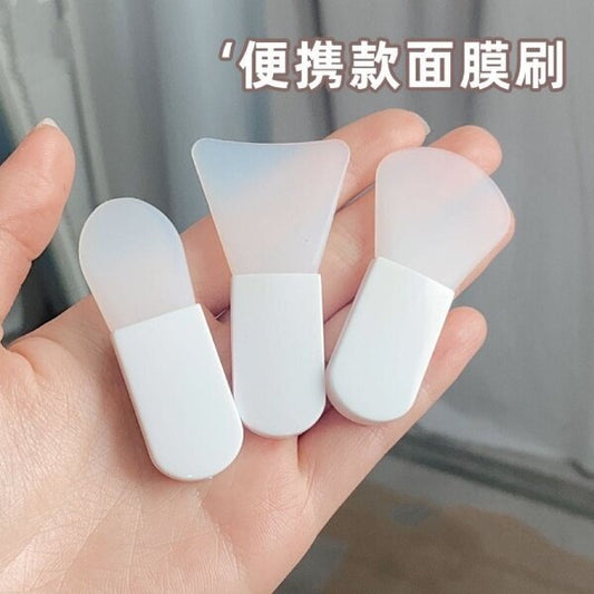 A set of three silicone facial mask brushes, mud mask, stirring smear stick, beauty adjusting stick, facial cleansing tool Facial