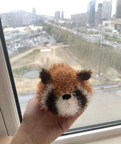 Japanese Zakka red panda scouring pad powerfully removes oil stains, cute kitchen dishes, pots and pans, dish towels, cartoon home toilet, bathroom cleaning sponge (brown)